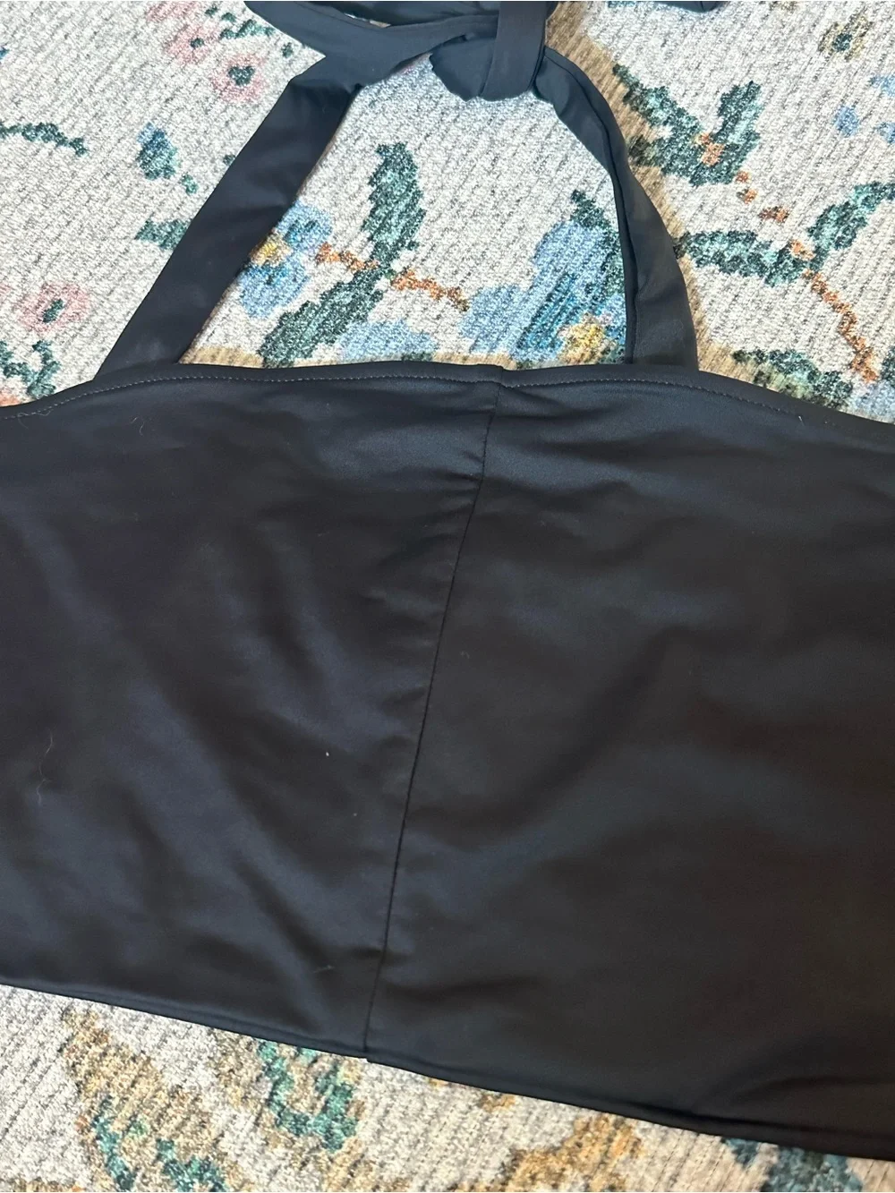 Frankie’s bikinis black top